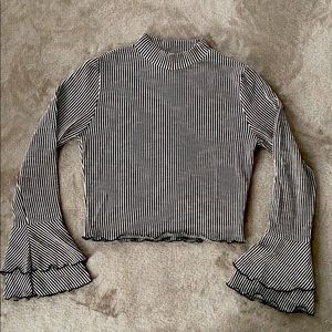 High neck balloon sleeve crop top